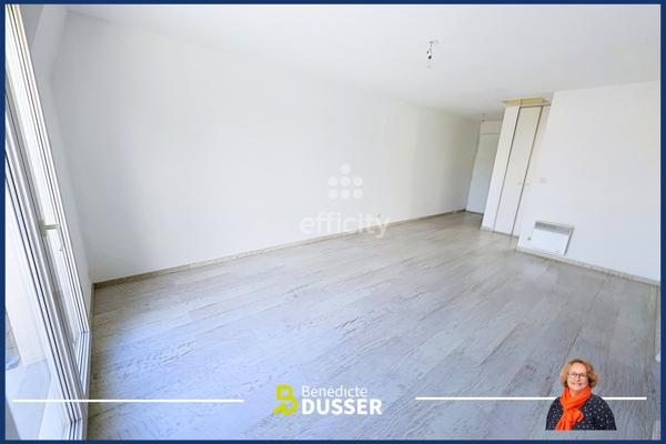 Appartement
         2 pièces
        - 53 m² 159 800 € *