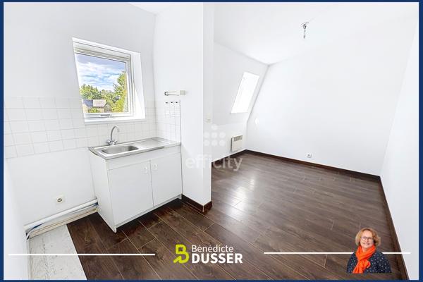 Appartement
         2 pièces
        - 53 m² 159 800 € *