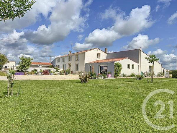 Maison à vendre  10 pièces - 259,34 m2 LUCON - 85