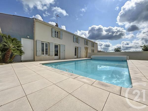 Maison à vendre  10 pièces - 259,34 m2 LUCON - 85