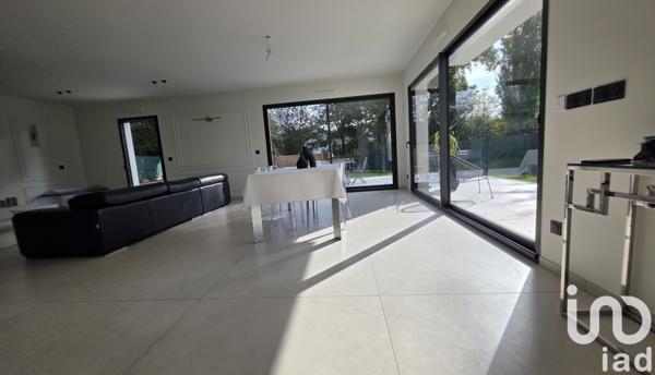 Maison à vendre 10 pièces 298 m² Soisy-sur-Seine