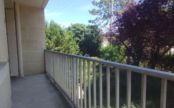 Appartement à louer    2 pièces •  Compiègne