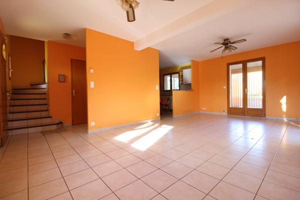 Vabres-l'Abbaye (12400) MAISON DE TYPE 4 - 87 m² AVEC GARAGE ET TERRAIN arboré