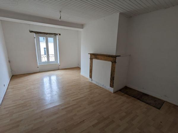 Appartement à louer à Nogent-le-Rotrou dans l'Eure-et-Loir (28400), ref : 30AM   
Centre ville