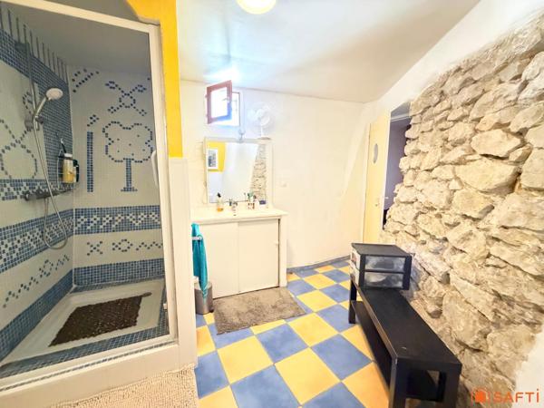 MAISON 69m2, 2 chambres, terrasse, parking!