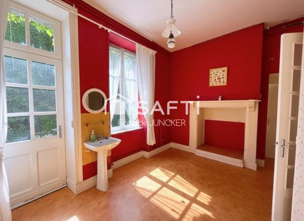 Grande maison avec local indépendant