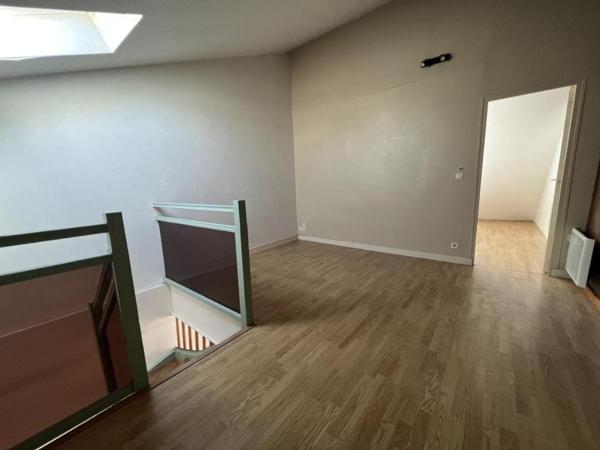 MAISON DE BOURG A VENDRE