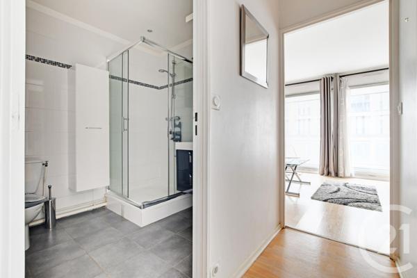 Appartement F1 à vendre  1 pièce - 27,40 m2 PARIS - 75015