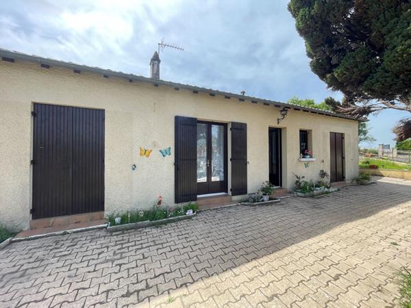 A vendre maison de plain-pied bien situé sur la commune de Boulazac 25750