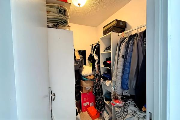 Appartement 3 pièces à louer à Vauvert - Balcon, parking et cave