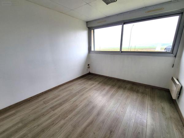 Local Professionnel et commercial à vendre à Châteaudun dans l'Eure-et-Loir (28200), ref : RC/955