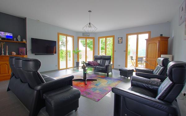 Maison à vendre    6 pièces •  Roye