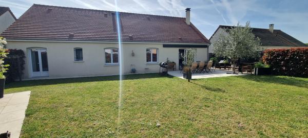 Maison de plain pied à Vineuil 5 pièce(s) 106.76 m2