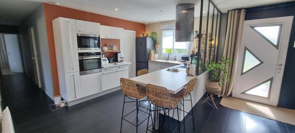 Maison de plain pied à Vineuil 5 pièce(s) 106.76 m2