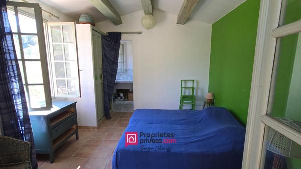 Au coeur du Golf de St Tropez - maison provençale 110m2; avec piscine sur 4400 m2 - 690.000