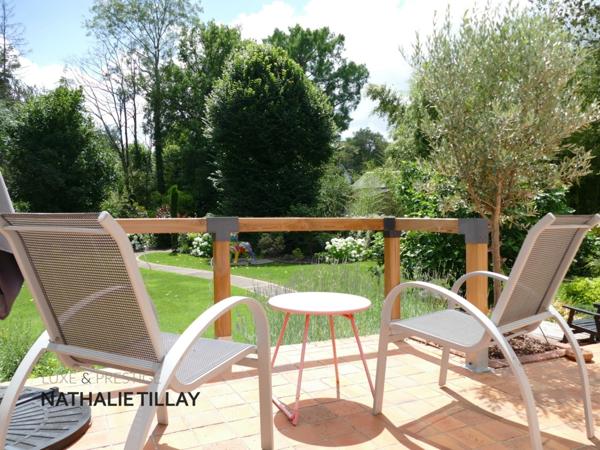 OLIVET bord du Loiret, a vendre, jolie maison de 243 m², jardin paysagé et arboré, parcelle de 1 123,00 m²