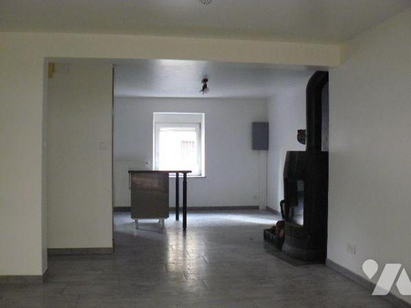 Maison à Vendre à Rambervillers (88700) en Vosges (88)

Cette maison dispose d'une surface ha...