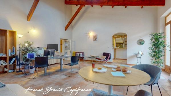 Maison de village 6 pièces 202m²