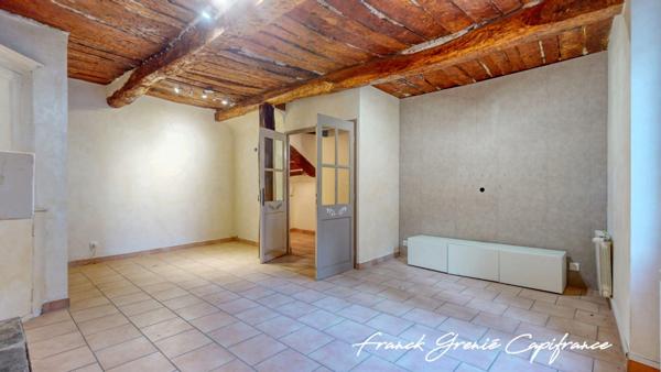 Maison de village 6 pièces 202m²