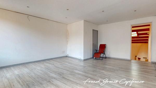 Maison de village 6 pièces 202m²