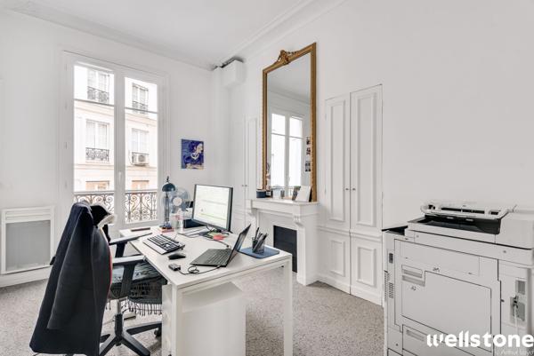 Bureaux à louer à PARIS 75008