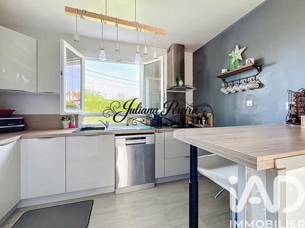 Maison à vendre 5 pièces 90 m² Mézières-sur-Seine