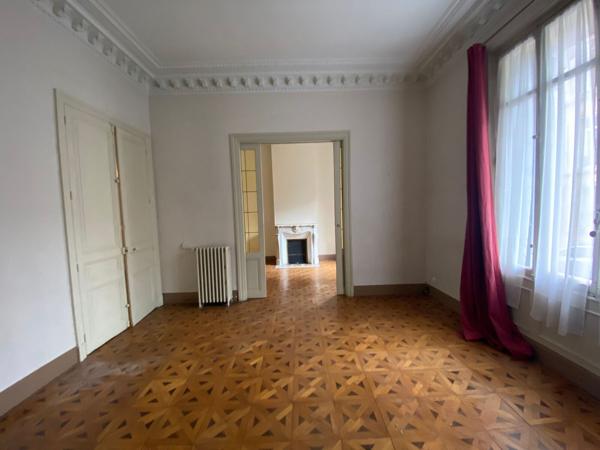 Bureaux à louer avec terrasse et jardin - Paradis / Périer - 13008 Marseille