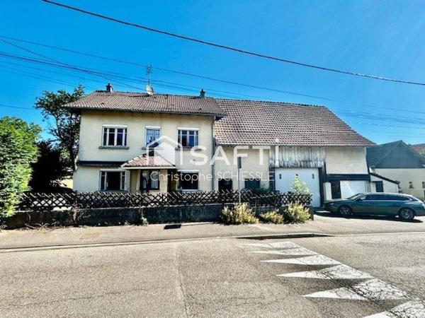 Corps de ferme de 113 M2 avec grange et garage