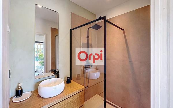 Maison à vendre    4 pièces •  Figari