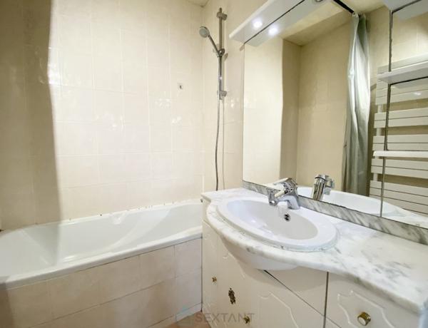 Nanterre - Appartement 76 m2 balcon dernier étage 3 chambres parking cave