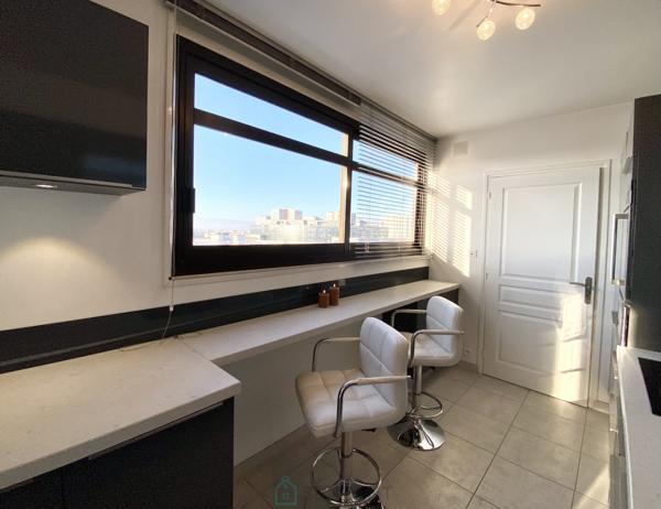 Nanterre - Appartement 76 m2 balcon dernier étage 3 chambres parking cave