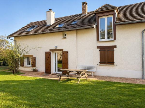 Maison de 4 chambres à Précy-sur-Oise