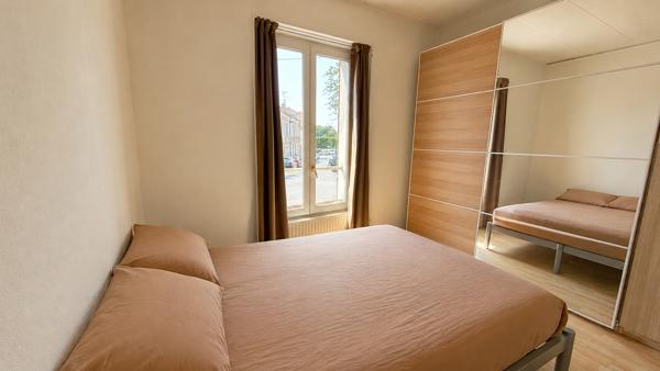 Appartement Corbeil Essonnes 2 pièce(s) 47 m2