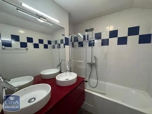 Appartement à louer 3 pièces 78.9m²