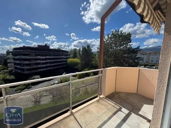 Appartement à louer 3 pièces 78.9m²