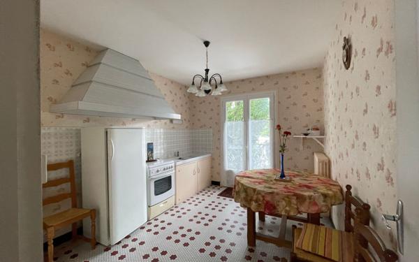 Maison à vendre    6 pièces •  La Rochelle