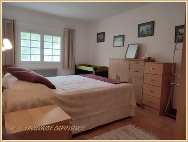 Dpt Deux Sèvres (79), à vendre cette propriété à seulement 4 minutes de Beauvoir maison P8