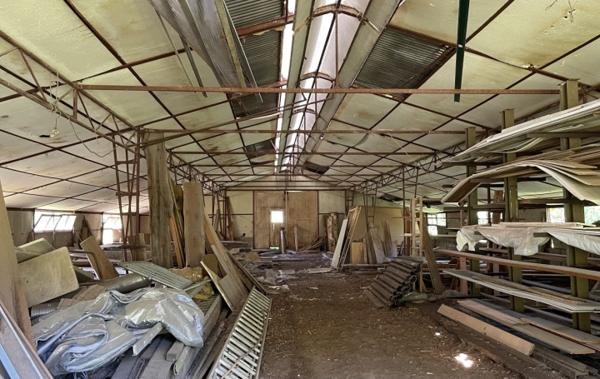 Vente Terrain Avec entrepot Thiers   