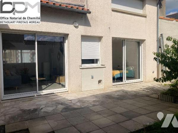 À proximité de Maulévrier ? Maison de charme de 85 m² au c?ur du village des Cerqueux. Venez dé...