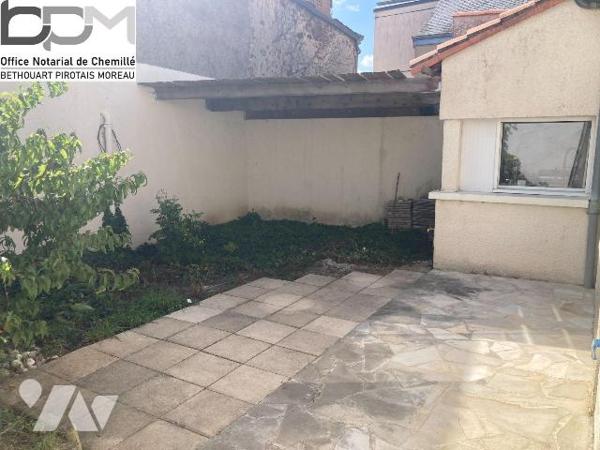 À proximité de Maulévrier ? Maison de charme de 85 m² au c?ur du village des Cerqueux. Venez dé...