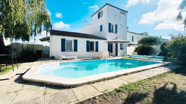 Maison
         5 pièces
        - 134 m² 395 200 € *