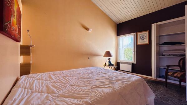 Maison
         5 pièces
        - 134 m² 395 200 € *