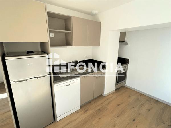 Location Appartement 3 pièces 62.7 m² - QUAI NAPOLEON III Chatellerault 86100