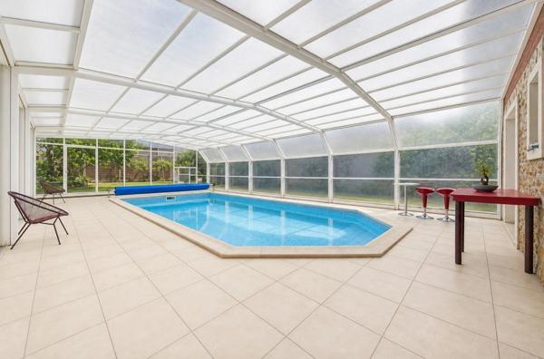 Maison à vendre 10 pièces avec piscine a MONTFERMEIL (93)