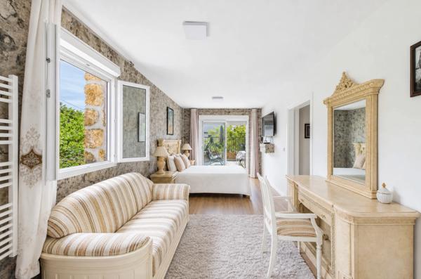 Maison à vendre 10 pièces avec piscine a MONTFERMEIL (93)