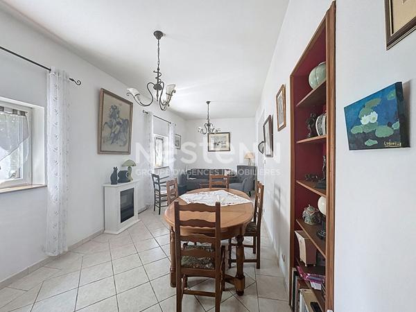 Maison 5 pièces 4 chambres non mitoyenne sur terrain de 247m² sans aucun travaux à prévoir à Chilly-Mazarin proche Morangis