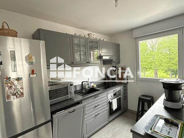 À vendre Studio 65.72 m² - Mennecy 91540