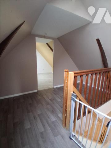 Commune de Serain - maison rénovée - grange - garage et jardin