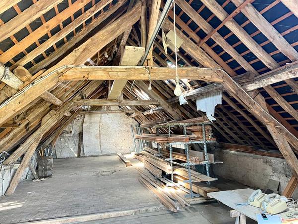 FERMETTE A RENOVER   TERRAIN ENVIRON 6000 m2