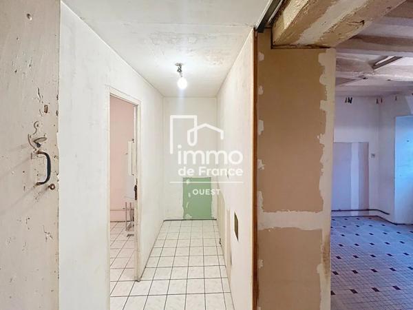 Maison à vendre à Blandouet-Saint Jean (53270)